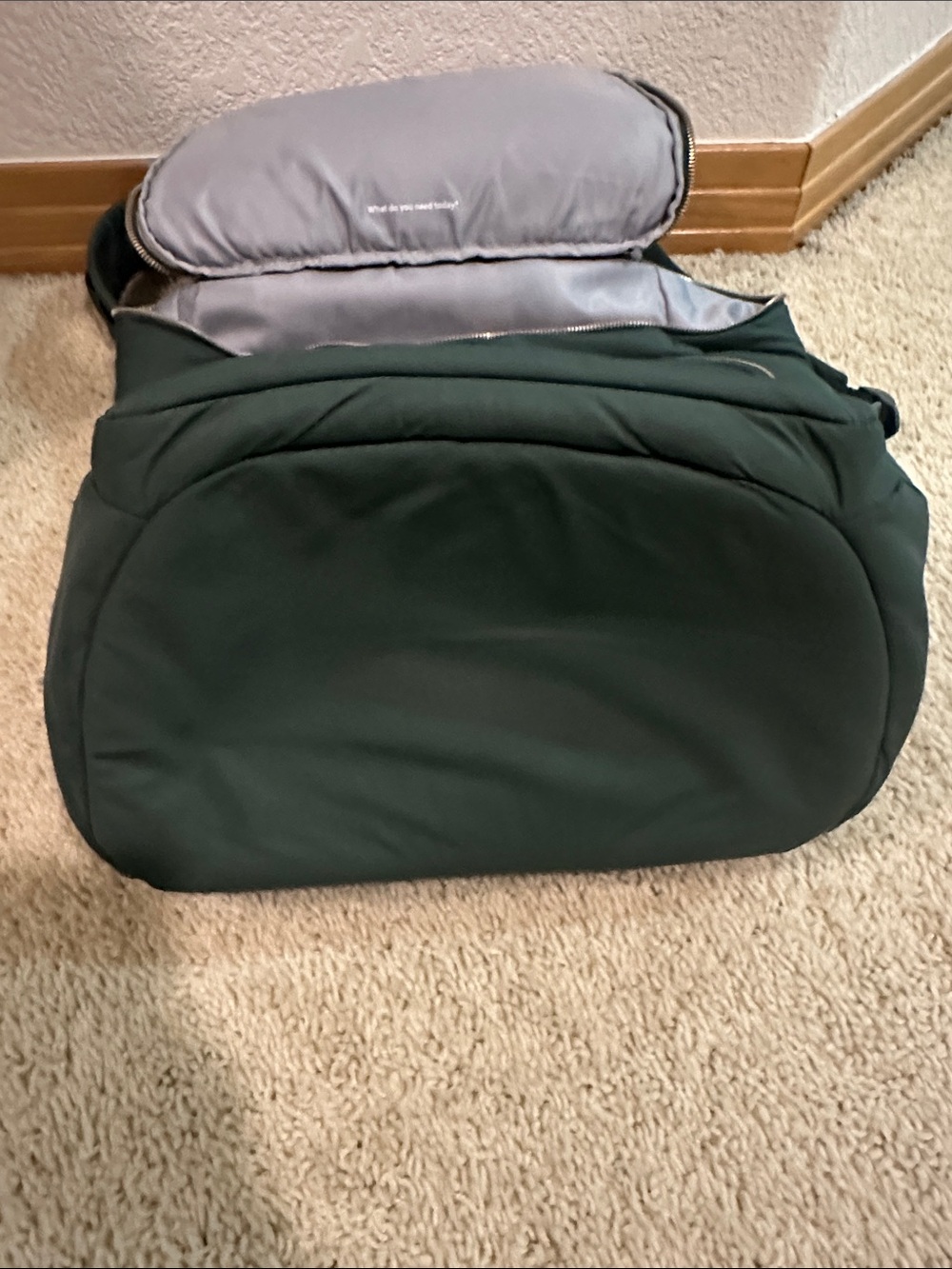 lululemon athletica dark green parent backpack - Picture 6 of 7